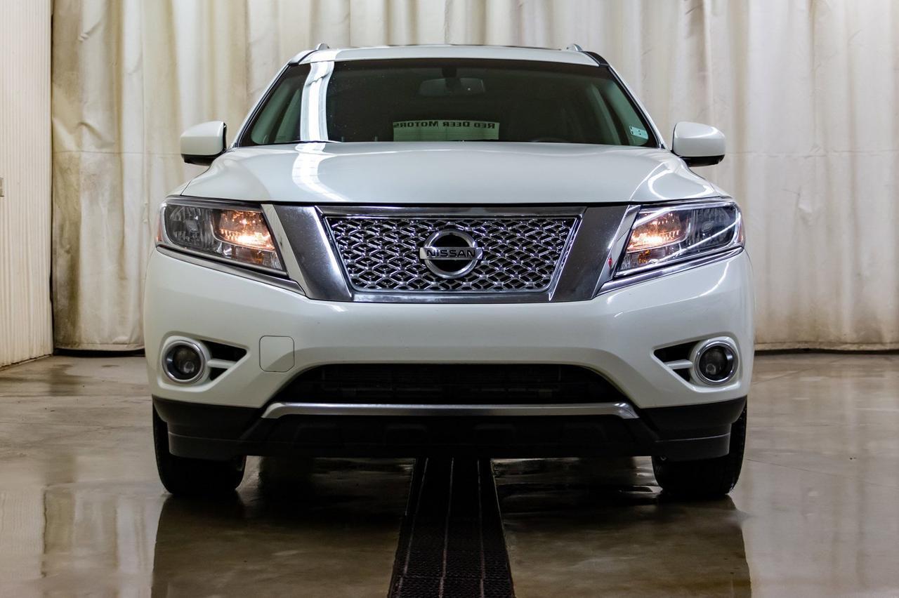 2015 Nissan Pathfinder AWD SL Leather Roof Nav Red Deer AB