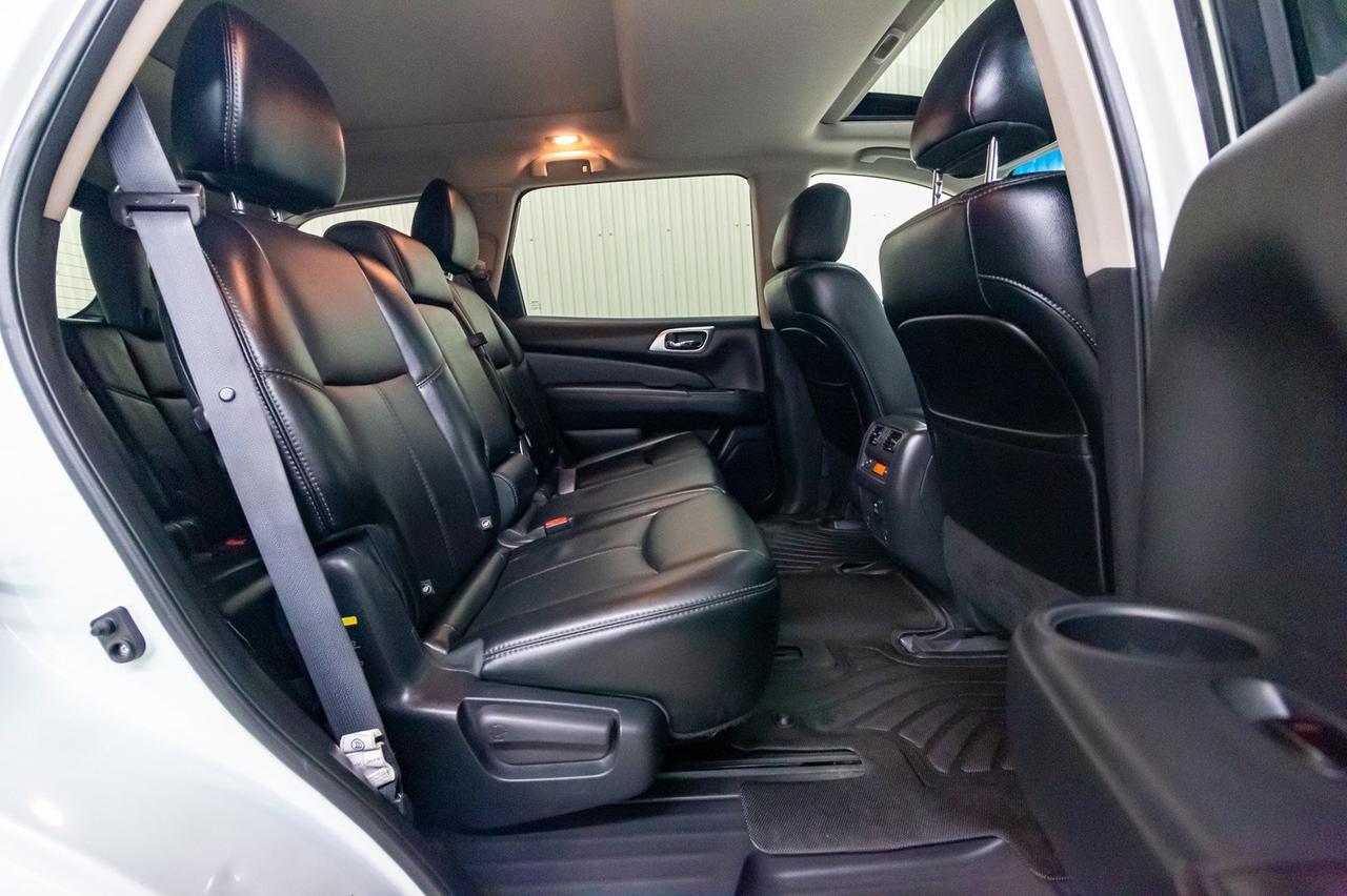 2015 Nissan Pathfinder AWD SL Leather Roof Nav Red Deer AB