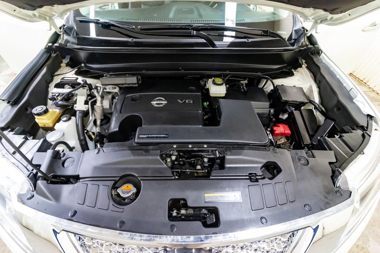 2015 Nissan Pathfinder AWD SL Leather Roof Nav Red Deer AB