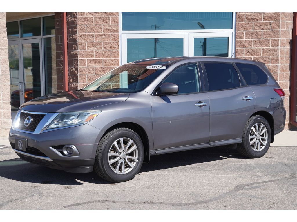 2015 Nissan Pathfinder S 4WD's photo