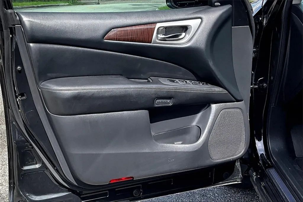 2015 Nissan Pathfinder SL Sport Utility 4D Maitland FL