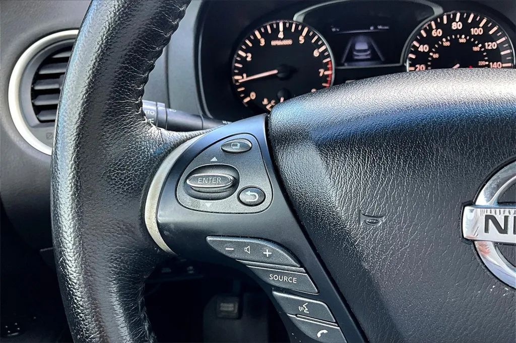 2015 Nissan Pathfinder SL Sport Utility 4D Maitland FL