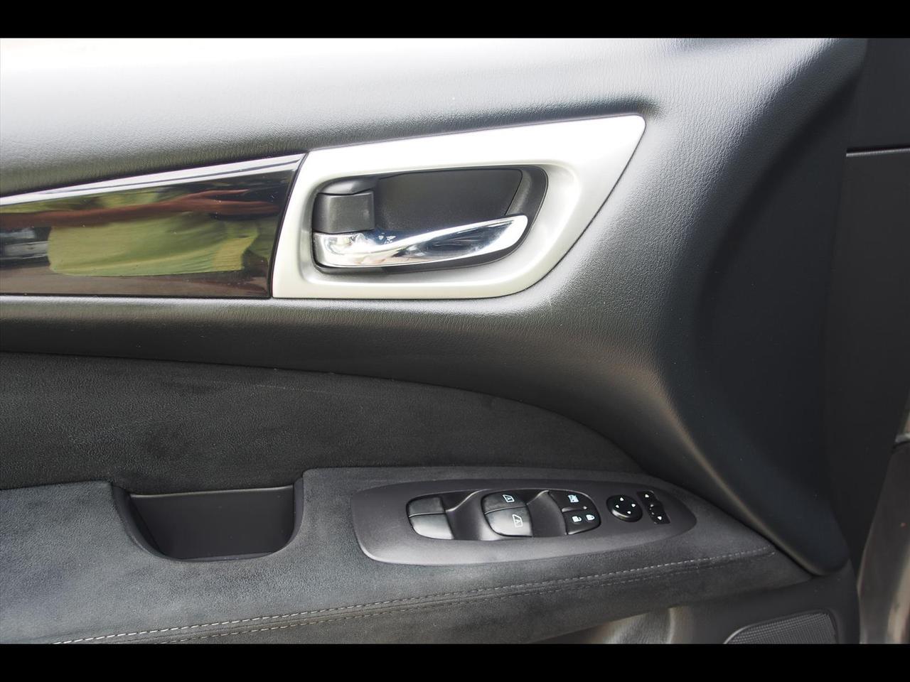 2015 Nissan Pathfinder SV