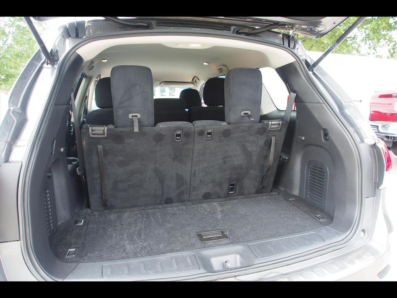2015 Nissan Pathfinder SV