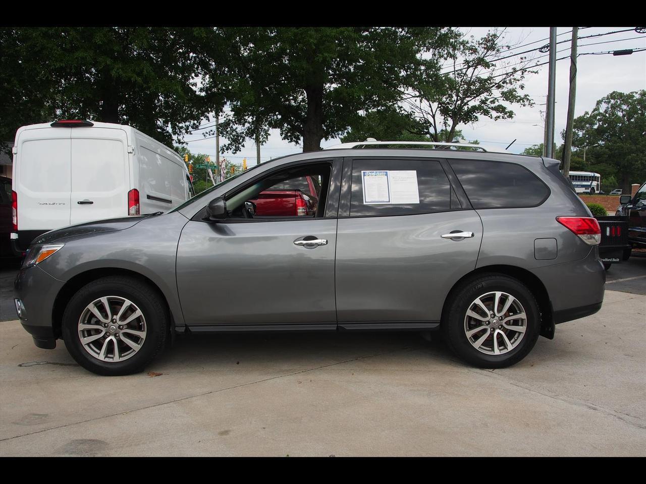 2015 Nissan Pathfinder SV