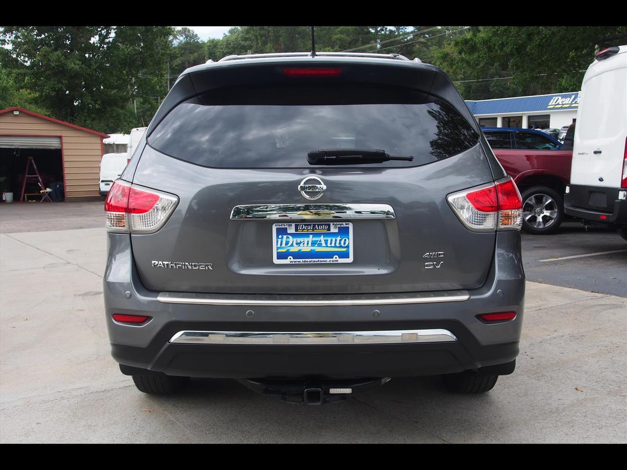 2015 Nissan Pathfinder SV