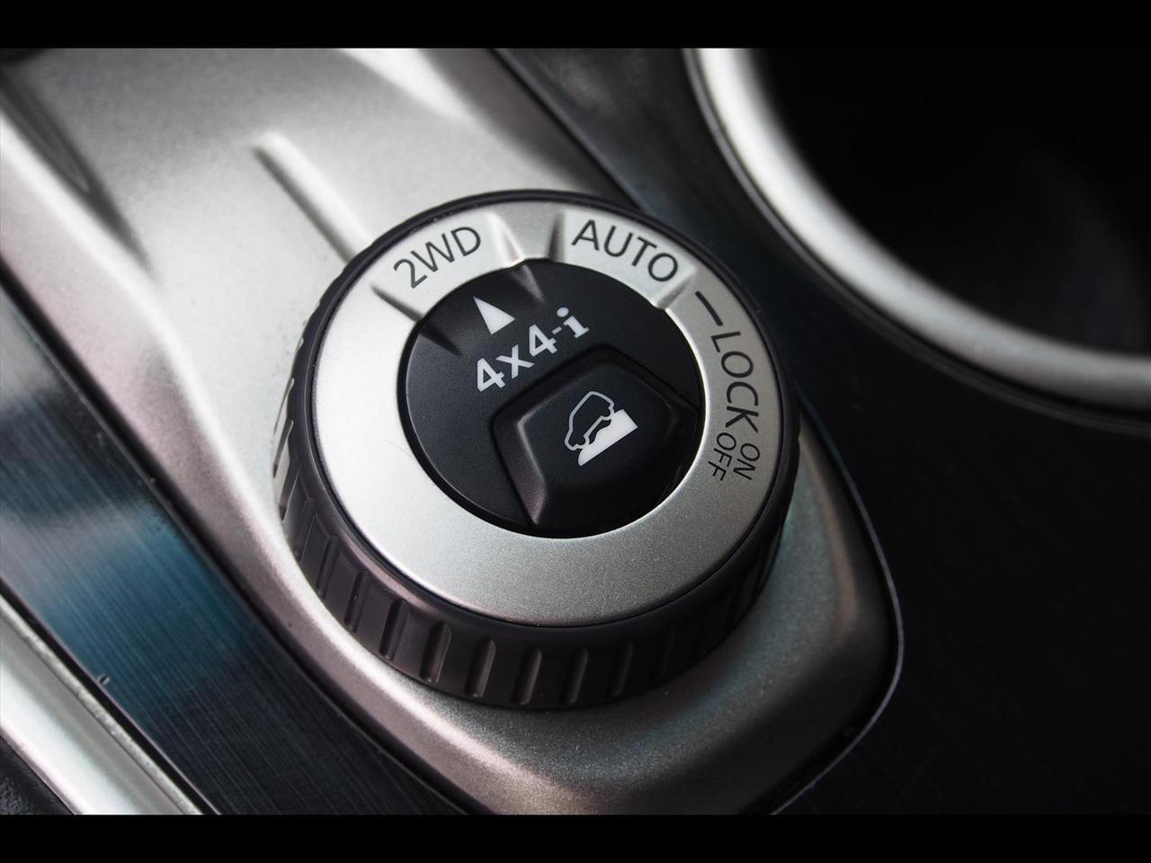 2015 Nissan Pathfinder SV