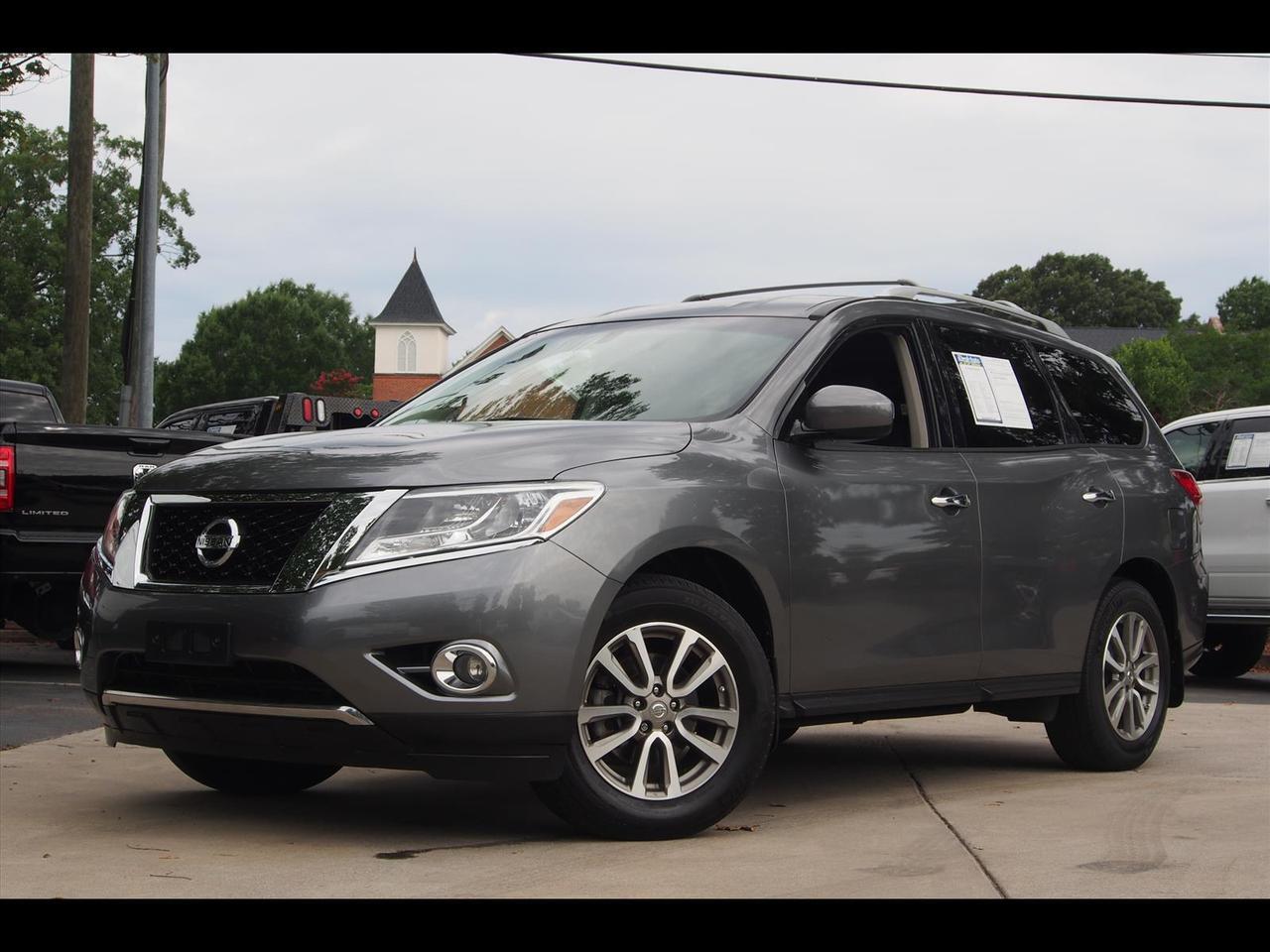 2015 Nissan Pathfinder SV