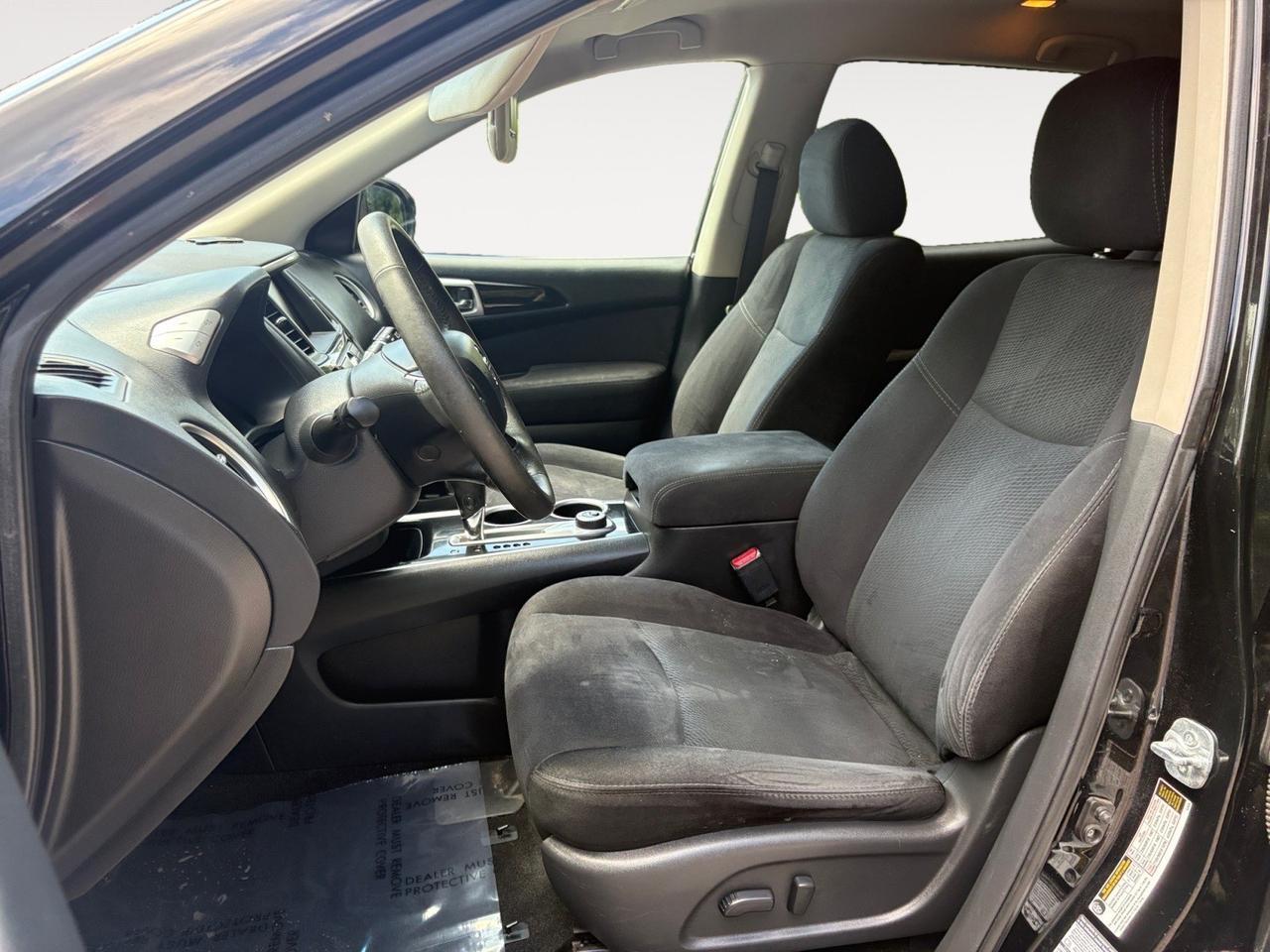2015 Nissan Pathfinder SV, TOW PACKAGE, BLUETOOTH, 3RD ROW SEATING, ROOF RAILS, BACKUP CAMERA WITH PARKING SENSORS, KEYLESS START, STEERING WHEEL CONTROLS, FIND YOUR PATH ON THE ROAD! Virginia Beach VA