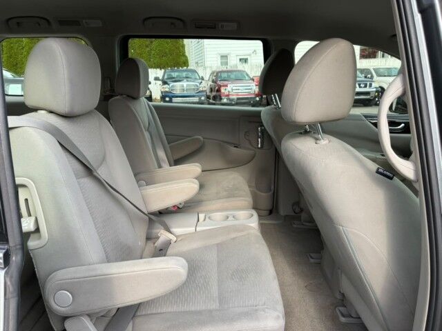 2015 Nissan Quest S Whitehall PA