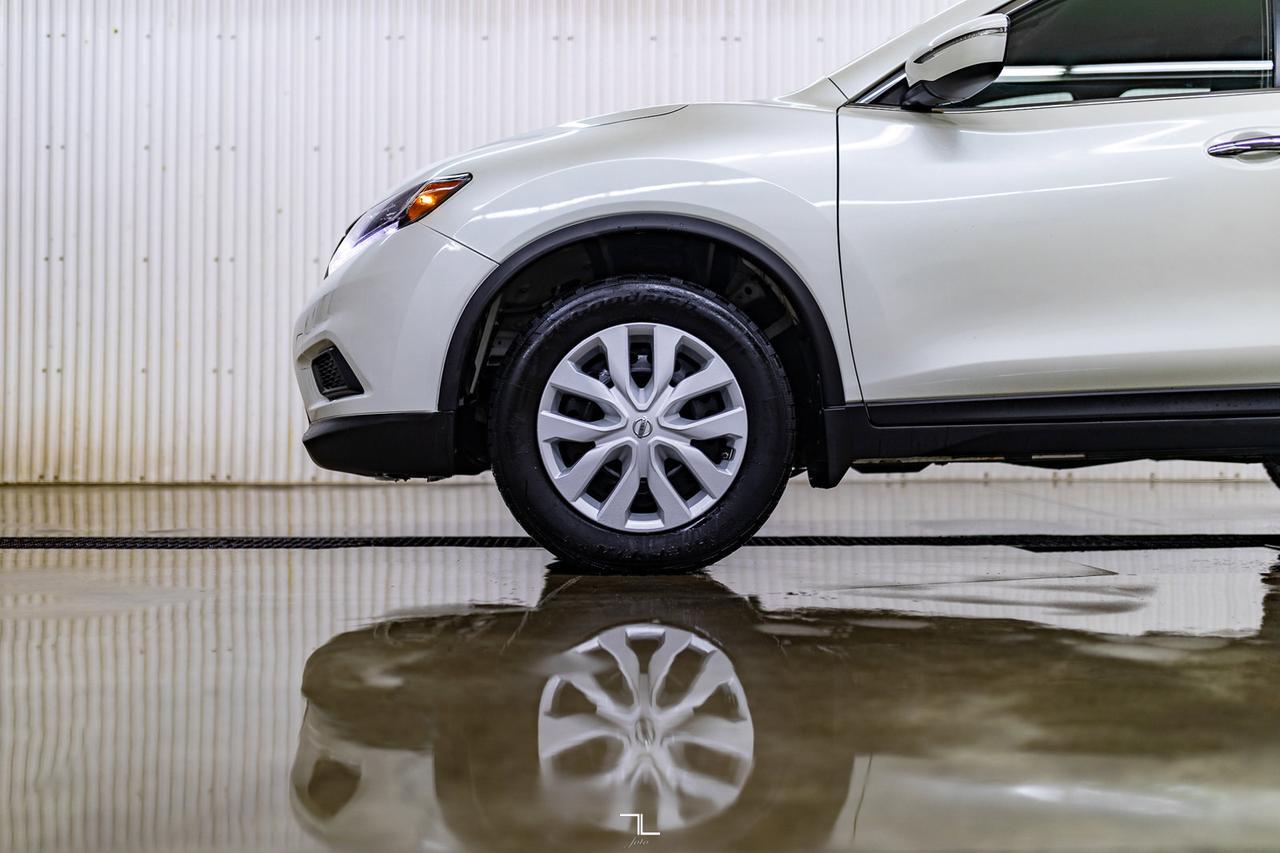2015 Nissan Rogue AWD S BCam Red Deer AB