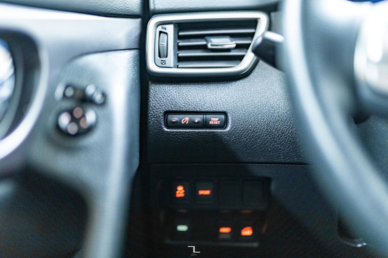 2015 Nissan Rogue AWD S BCam Red Deer AB