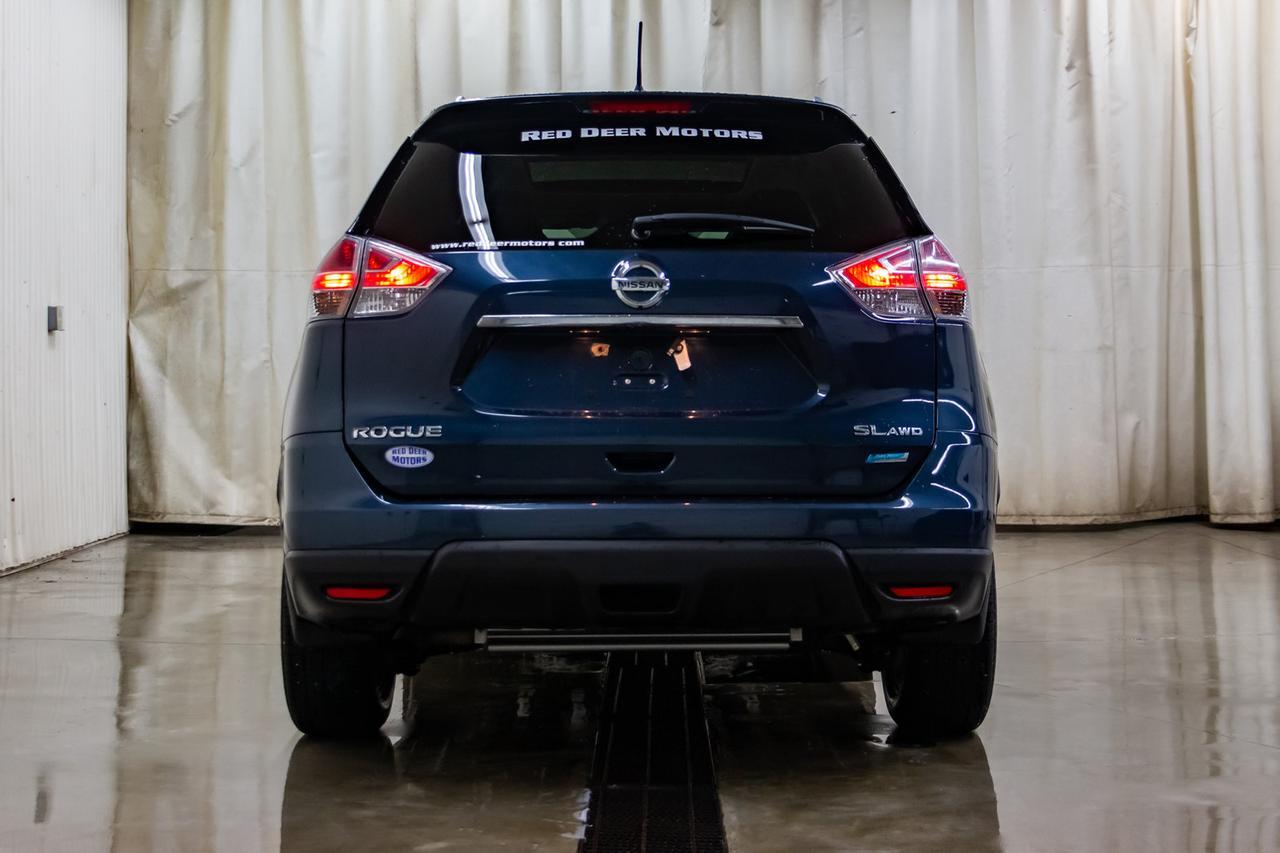 2015 Nissan Rogue AWD SL Leather Roof Nav Red Deer AB