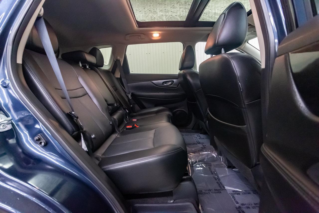2015 Nissan Rogue AWD SL Leather Roof Nav Red Deer AB