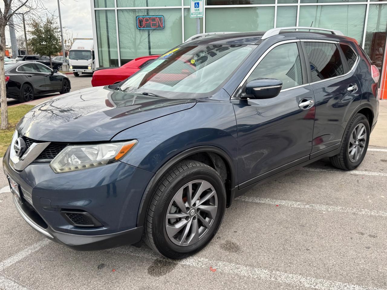 2015 Nissan Rogue SV 2WD