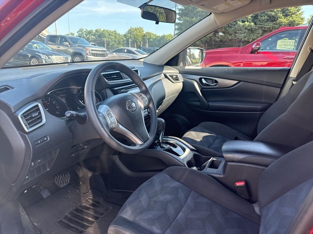 2015 Nissan Rogue SV AKRON OH