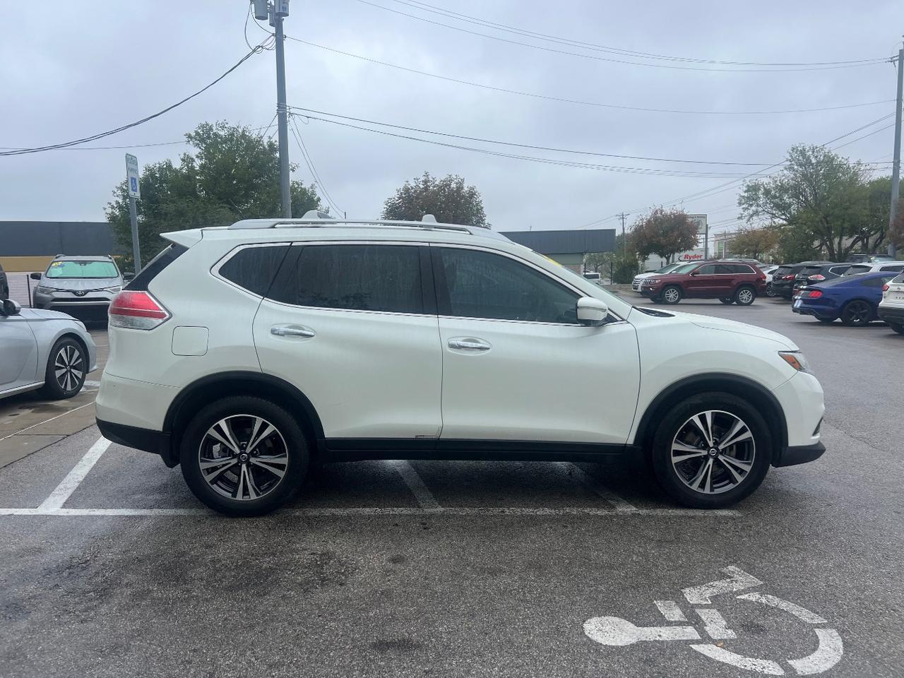 2015 Nissan Rogue SV Austin TX