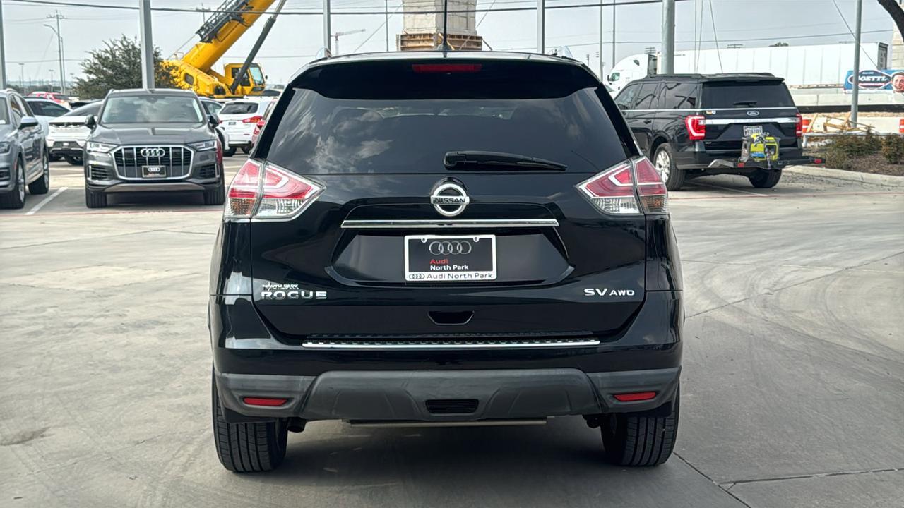 2015 Nissan Rogue SV  Selma TX