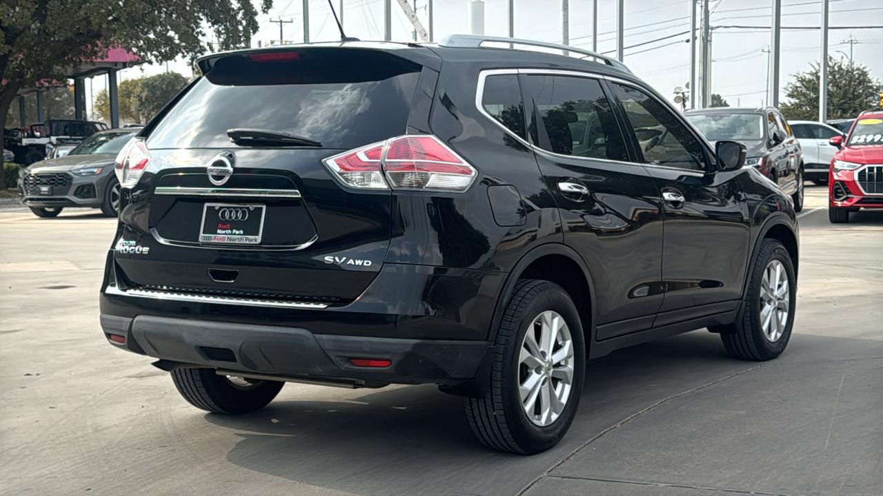 2015 Nissan Rogue SV  Selma TX