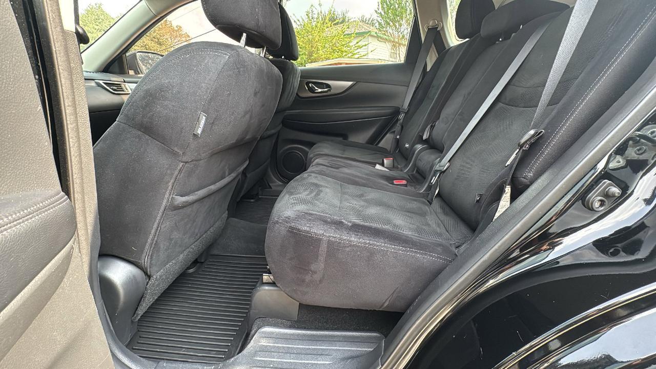 2015 Nissan Rogue SV  Selma TX