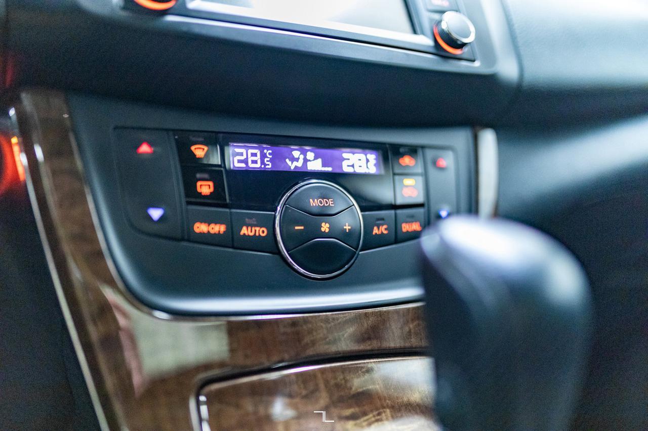 2015 Nissan Sentra SL Leather Roof Nav Red Deer AB