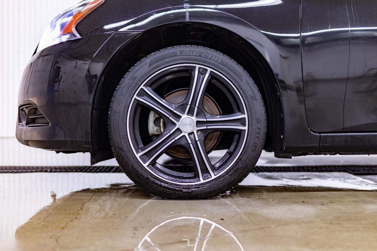 2015 Nissan Sentra SL Leather Roof Nav Red Deer AB