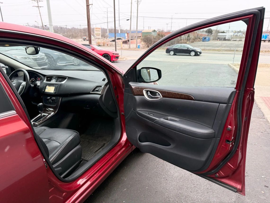 2015 Nissan Sentra SL Sedan 4D Cincinnati OH