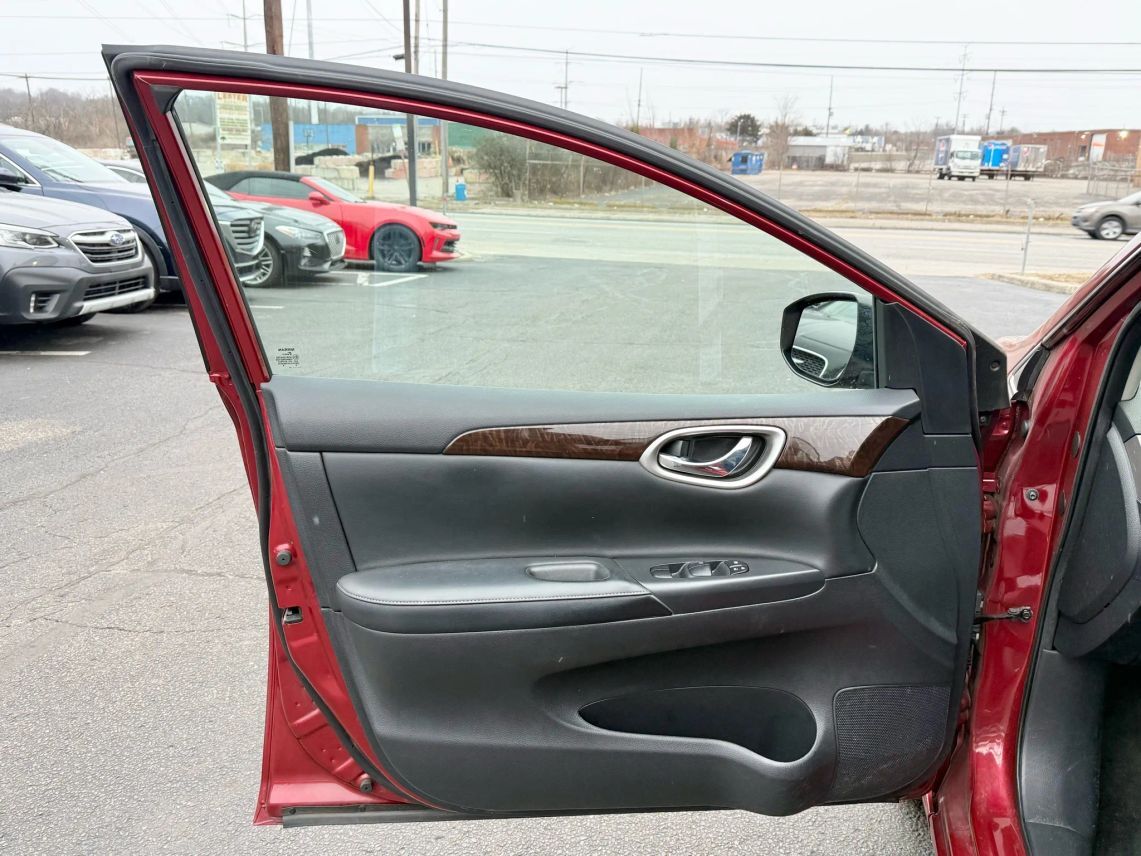 2015 Nissan Sentra SL Sedan 4D Cincinnati OH