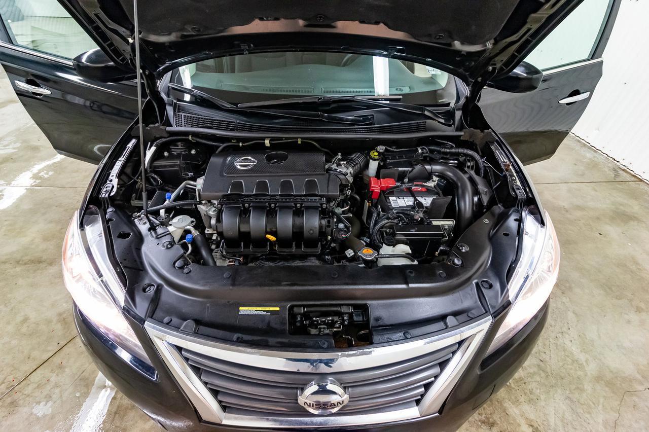 2015 Nissan Sentra SR Roof Nav BCam Red Deer AB