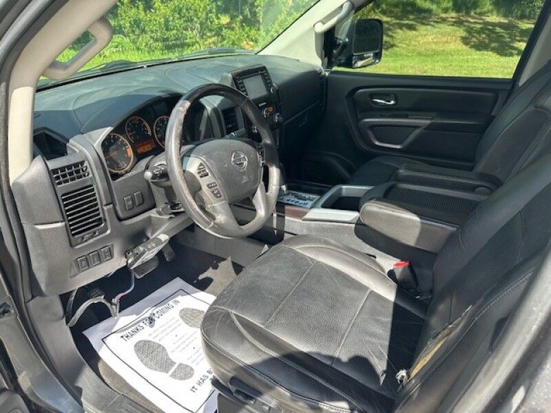 2015 Nissan TITAN SL 4X4 LEATHER SUNROOF NAVIGATION EXHAUST CREW CAB BRAND NEW TIRES SERVICED FREE SHIPPING IN FLORIDA LOW MILES TRUCK Sarasota FL