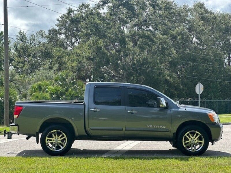 2015 Nissan TITAN SL 4X4 LEATHER SUNROOF NAVIGATION EXHAUST CREW CAB BRAND NEW TIRES SERVICED FREE SHIPPING IN FLORIDA LOW MILES TRUCK Sarasota FL