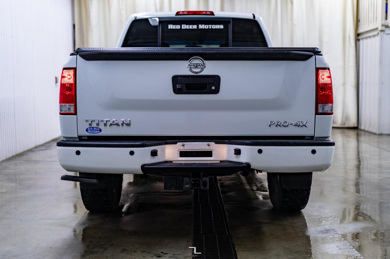 2015 Nissan Titan 4x4 Crew Cab Pro-4X Leather Roof Nav BCam Red Deer AB