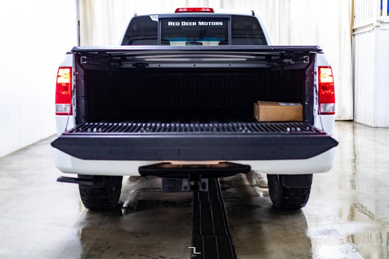 2015 Nissan Titan 4x4 Crew Cab Pro-4X Leather Roof Nav BCam Red Deer AB