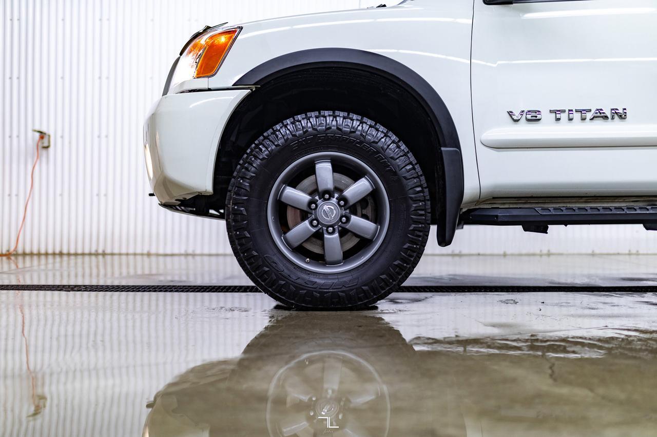 2015 Nissan Titan 4x4 Crew Cab Pro-4X Leather Roof Nav BCam Red Deer AB