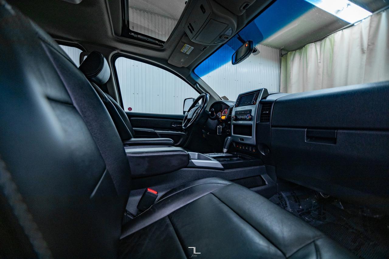 2015 Nissan Titan 4x4 Crew Cab Pro-4X Leather Roof Nav BCam Red Deer AB