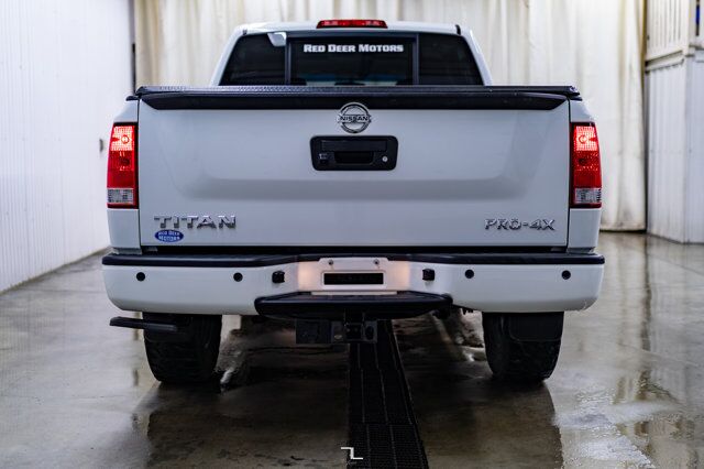 2015 Nissan Titan 4x4 Crew Cab Pro-4X Leather Roof Nav BCam Red Deer AB