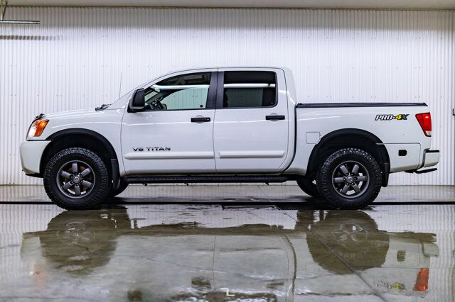 2015 Nissan Titan 4x4 Crew Cab Pro-4X Leather Roof Nav BCam Red Deer AB