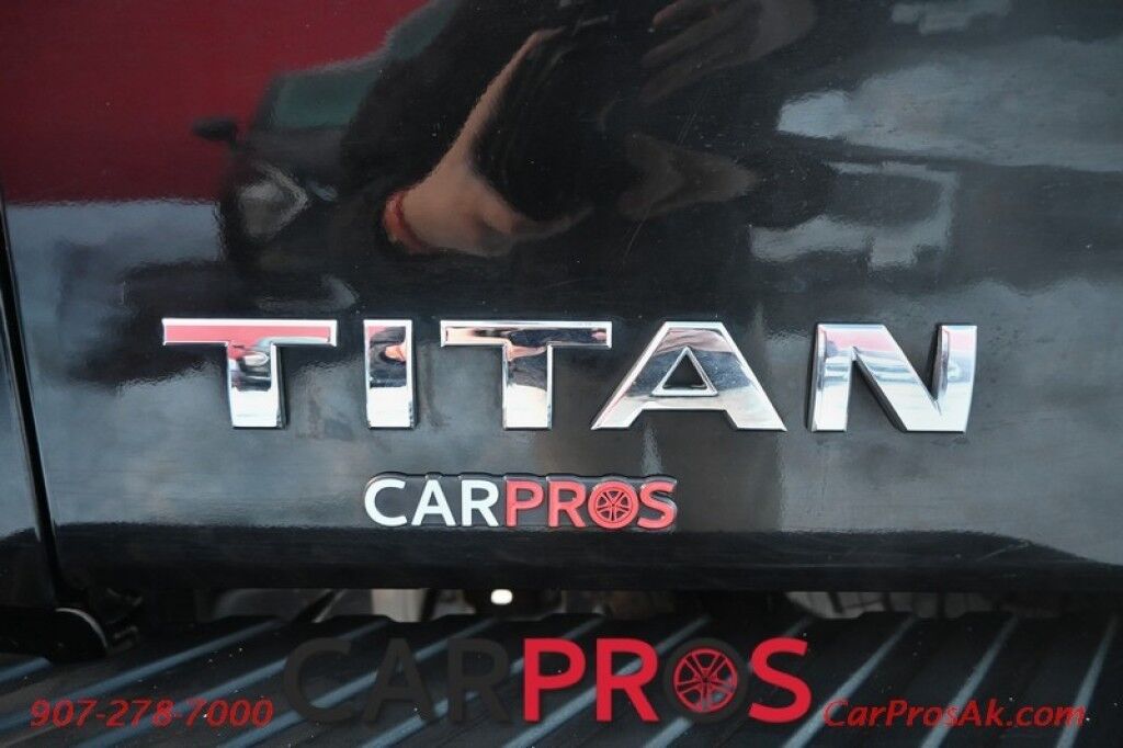 2015 Nissan Titan PRO-4X - 4X4 - 5.6L V8 - Crew Cab - Navigation - Bluetooth - Block Heater - Fog Lights - Keyless Entry - Backup Camera - Rear Backup Sensors - Bedliner - Tow Package Anchorage AK