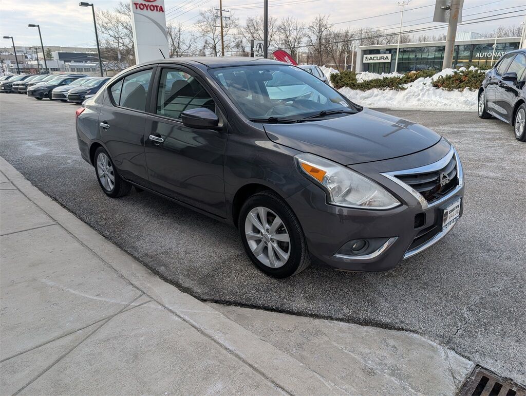 2015 Nissan Versa 1.6 SL