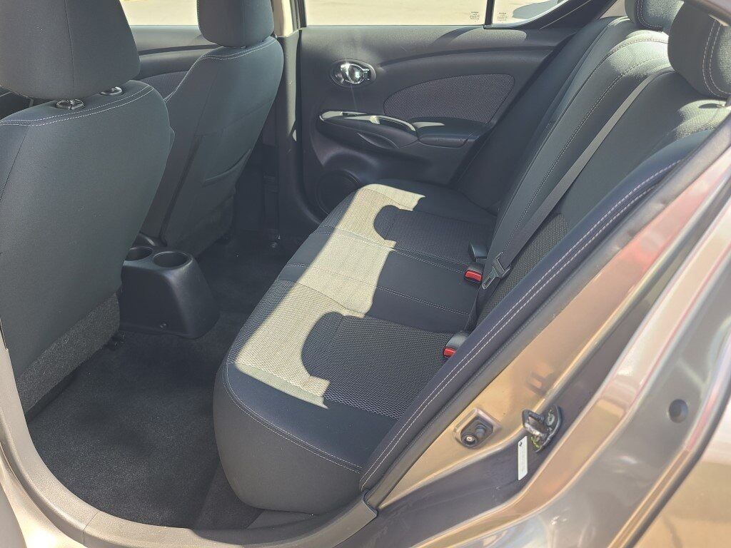 2015 Nissan Versa 1.6 SV Springfield VA