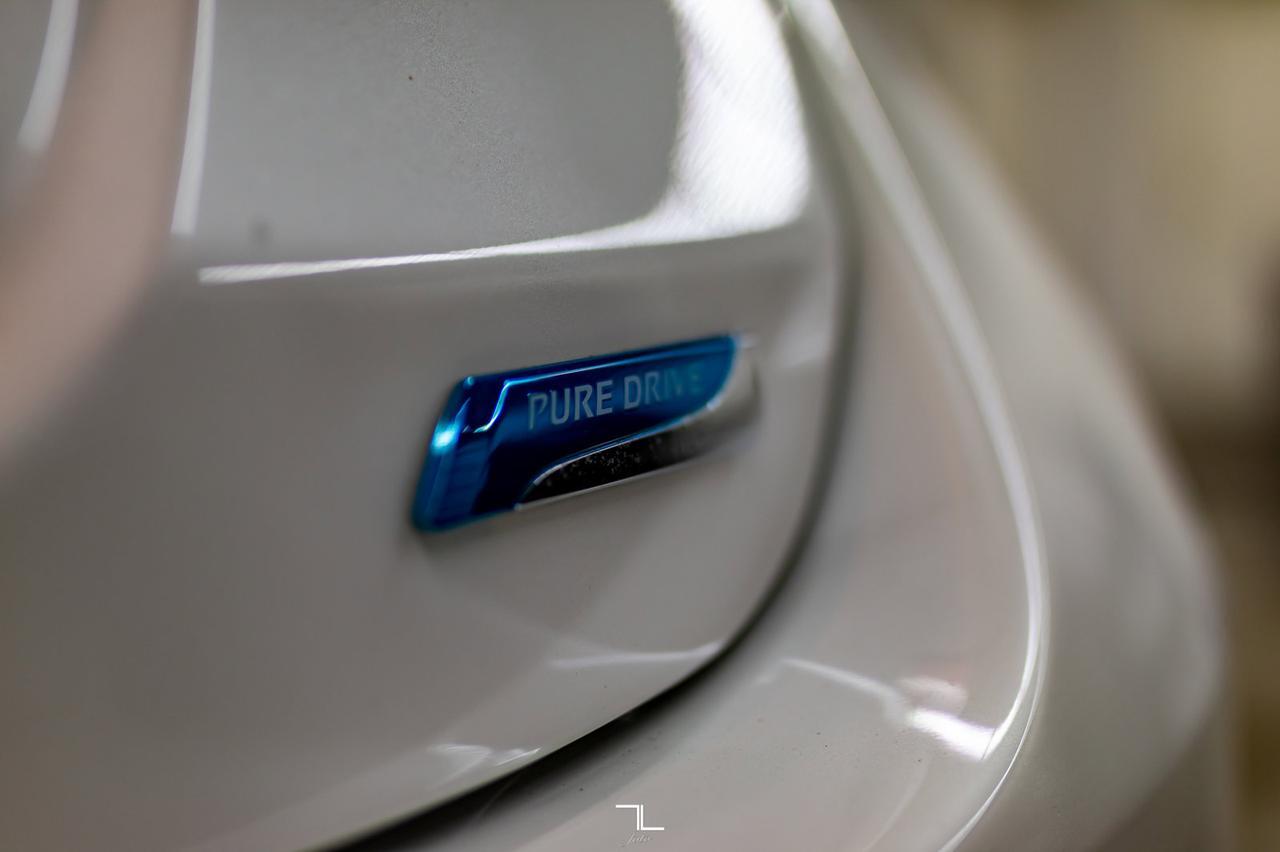 2015 Nissan Versa Note SL Nav BCam Manual Red Deer AB