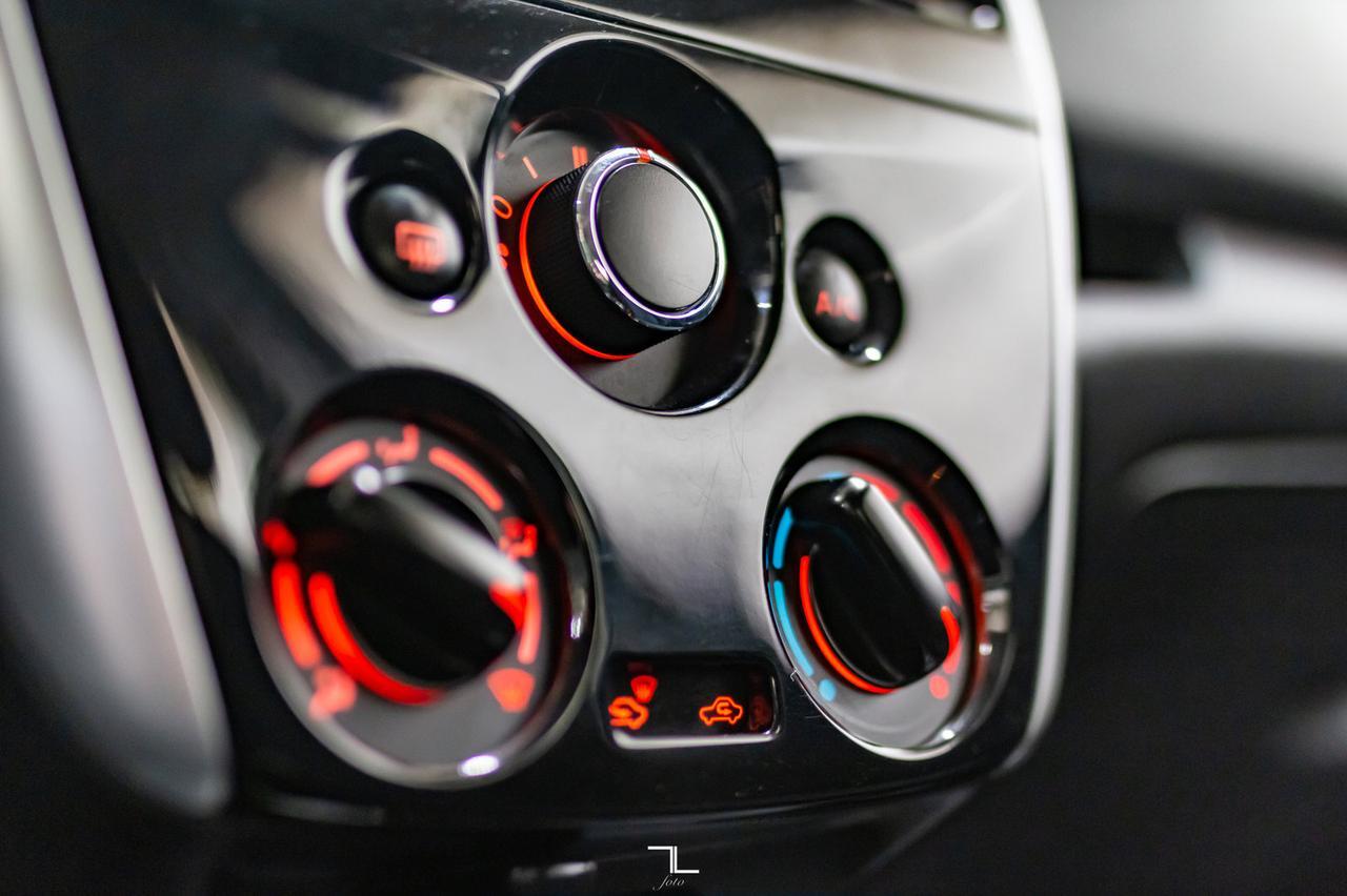 2015 Nissan Versa Note SL Nav BCam Manual Red Deer AB