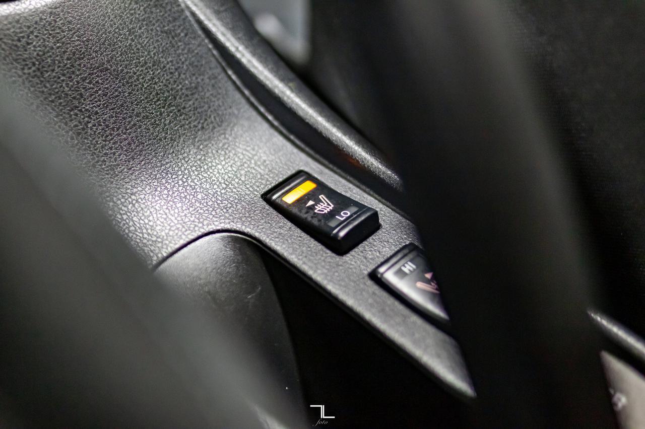 2015 Nissan Versa Note SL Nav BCam Manual Red Deer AB