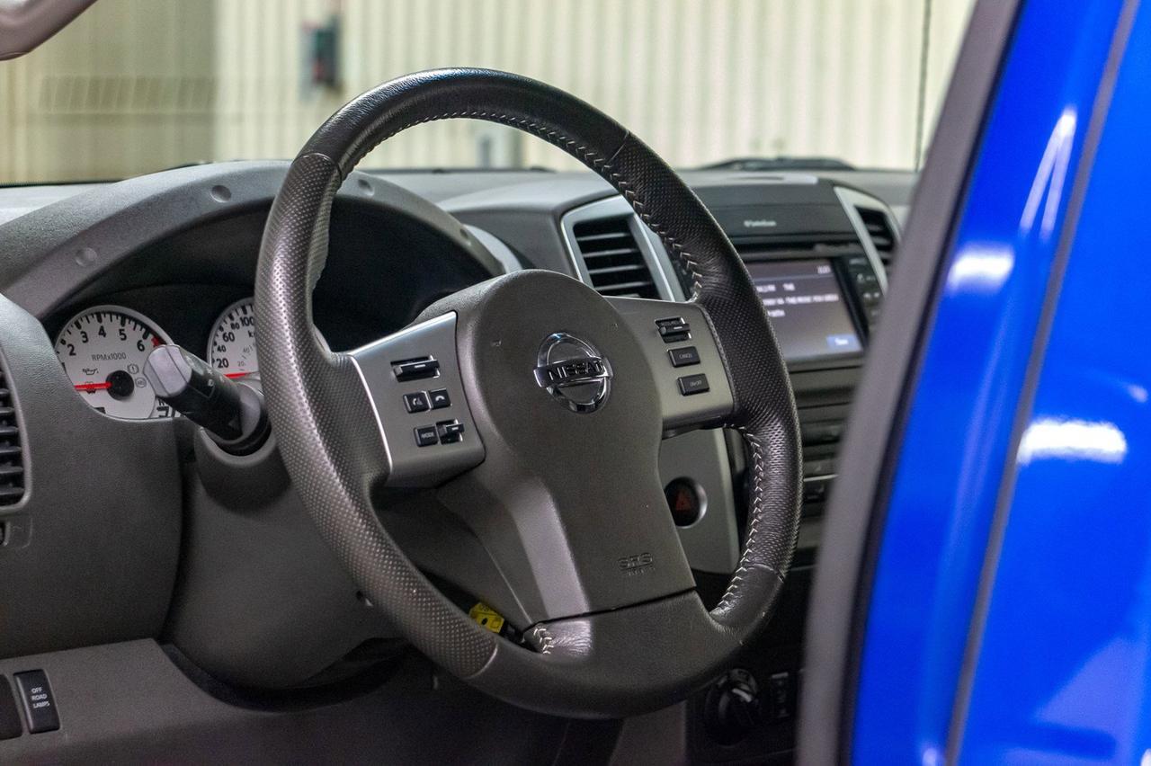 2015 Nissan Xterra 4x4 PRO-4X Red Deer AB