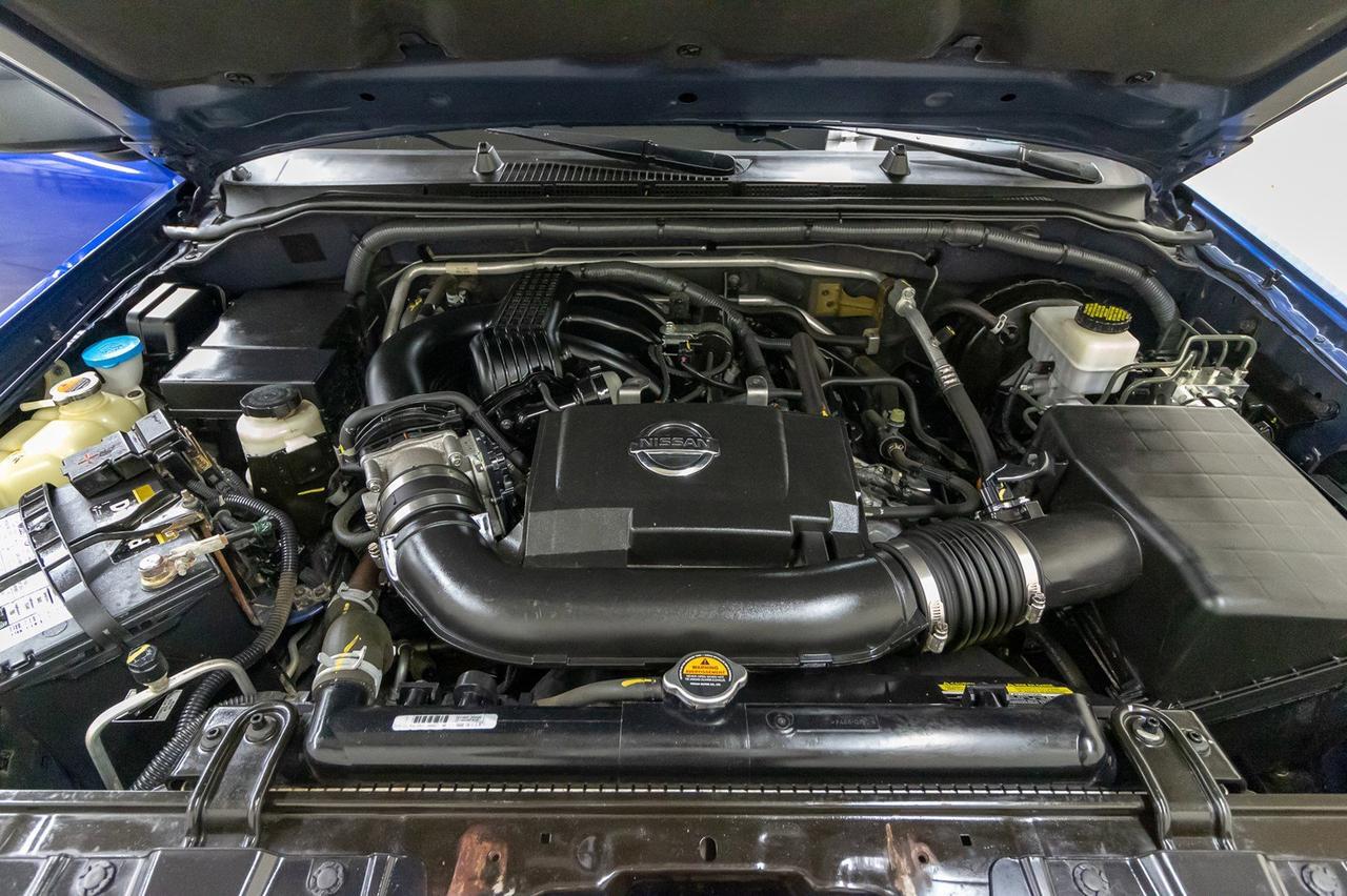 2015 Nissan Xterra 4x4 PRO-4X Red Deer AB