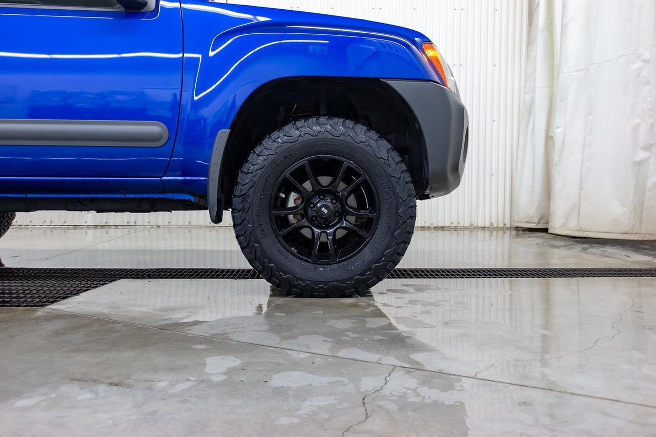 2015 Nissan Xterra 4x4 PRO-4X Red Deer AB