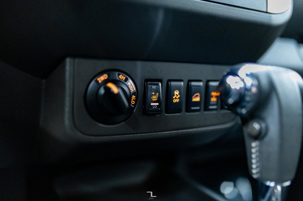 2015 Nissan Xterra 4x4 Pro-4X Leather Nav BCam Red Deer AB