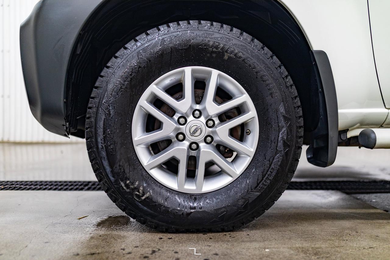 2015 Nissan Xterra 4x4 X Red Deer AB