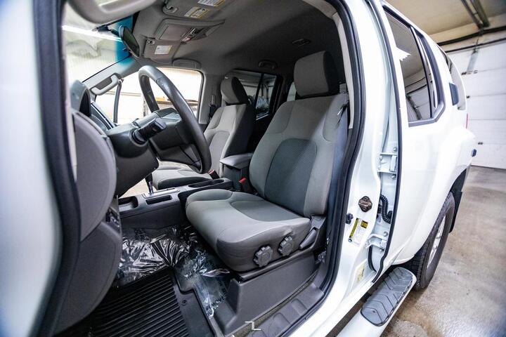 2015 Nissan Xterra 4x4 X Red Deer AB