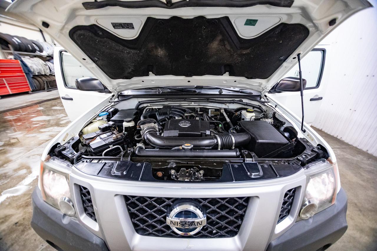 2015 Nissan Xterra 4x4 X Red Deer AB